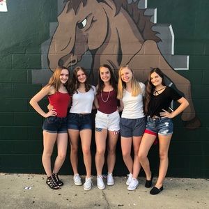 Meet your Posher, Isabel